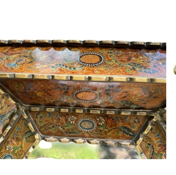 Vintage Venetian Octagonal Reverse Painted Wall Mirror - Picture 6 of 16